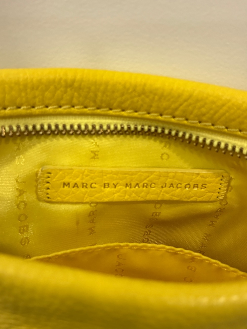 Marc by Marc Jacobs Yellow Leather Crossbody Bag - Picture 3 of 10